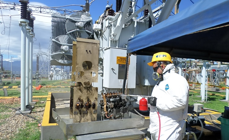 Foto de una INSTALACION DE MAQUINARIA INDUSTRIAL 