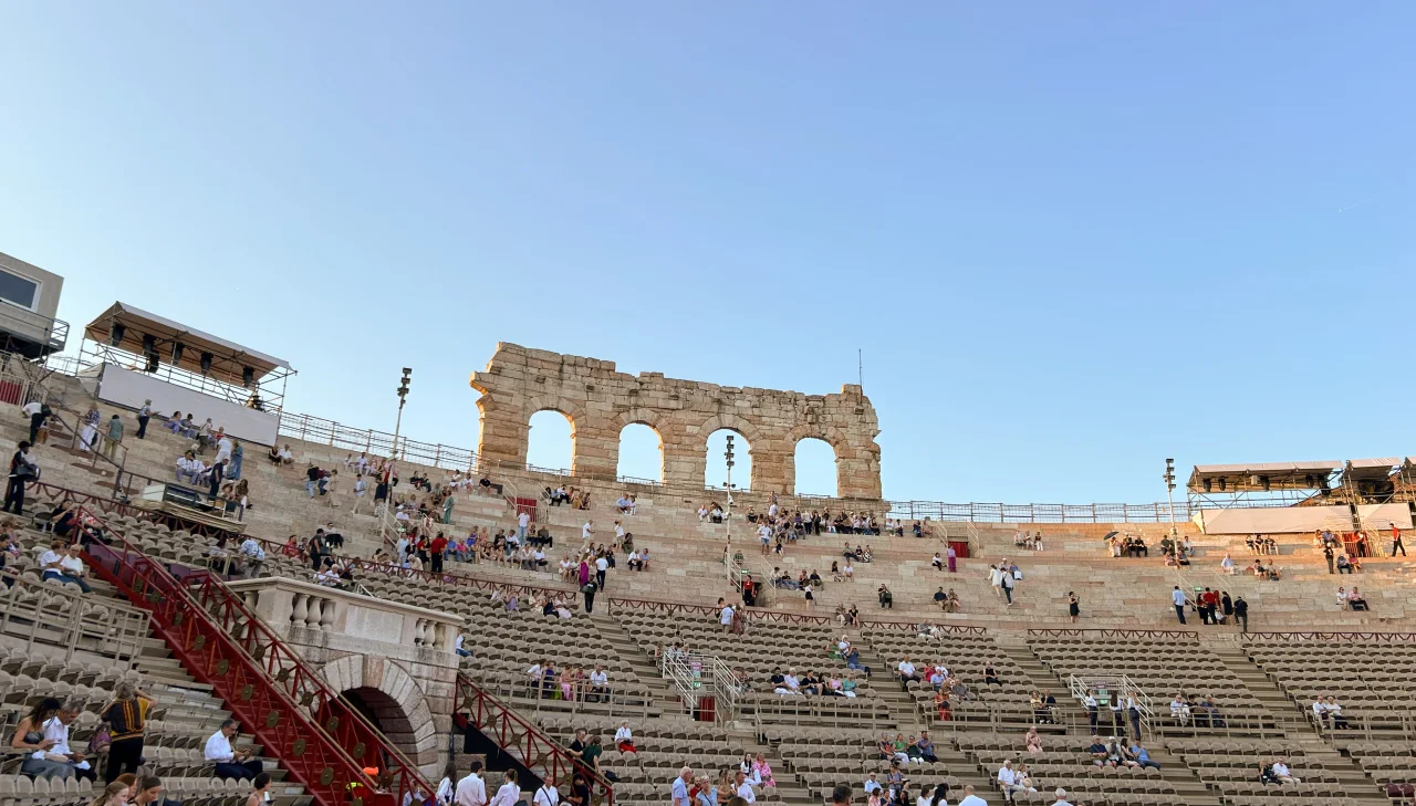 View inde fra arenaen i Verona