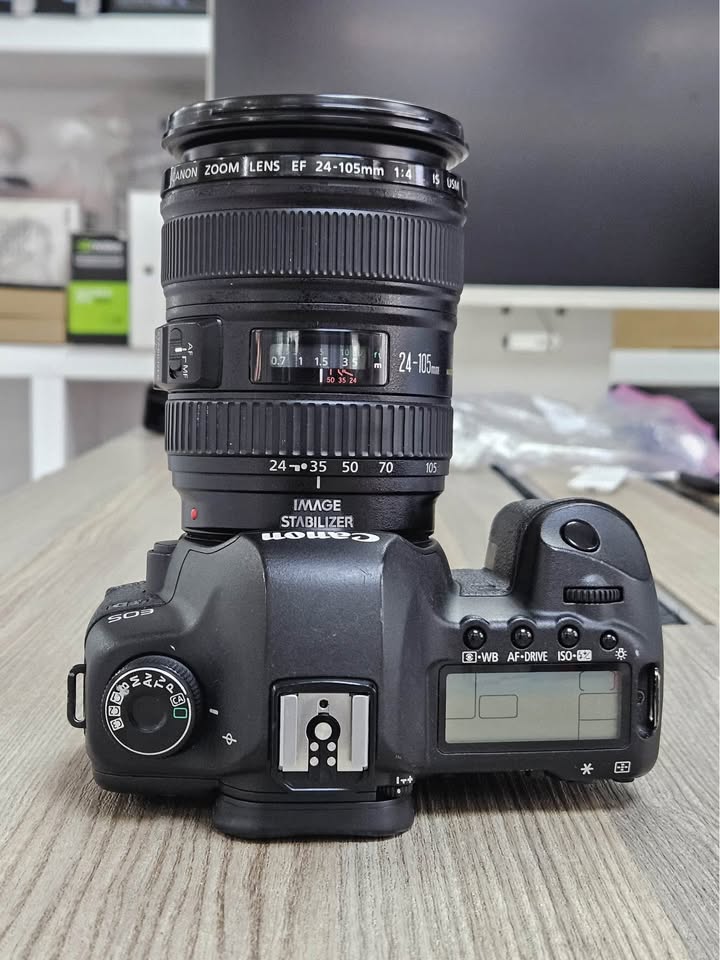 Canon Eos 5d Mark Ii Additional Image