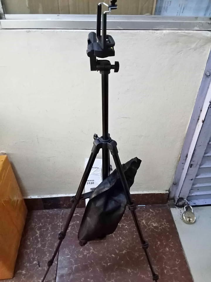 3120 camera/phone tripod stand