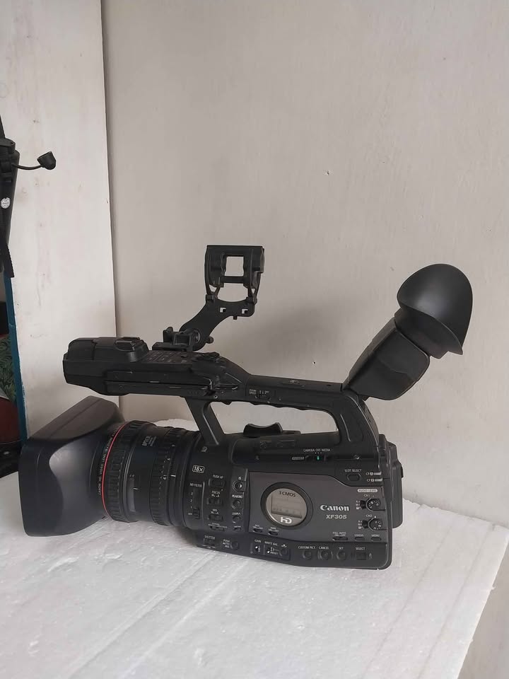 Canon Xf305 Video Camera Additional Image