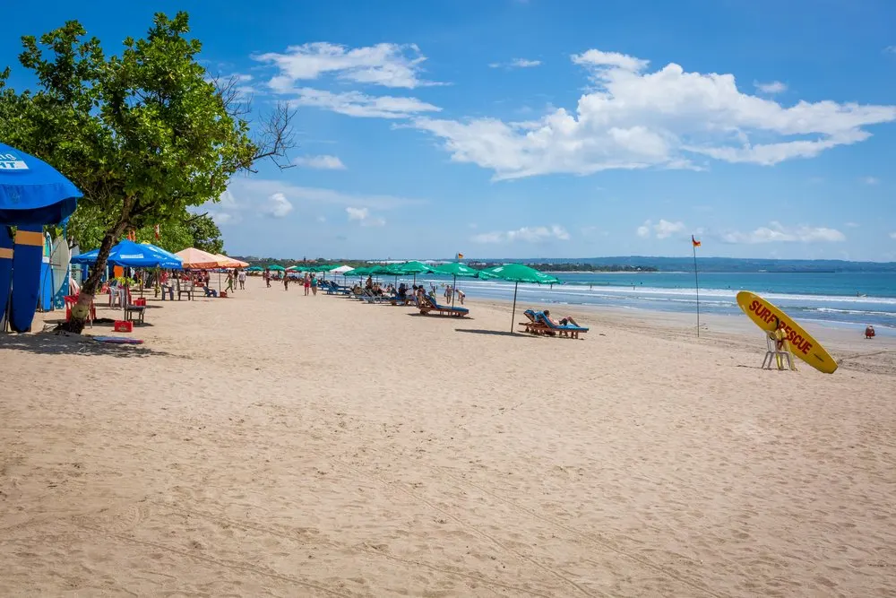 pantai kuta bali