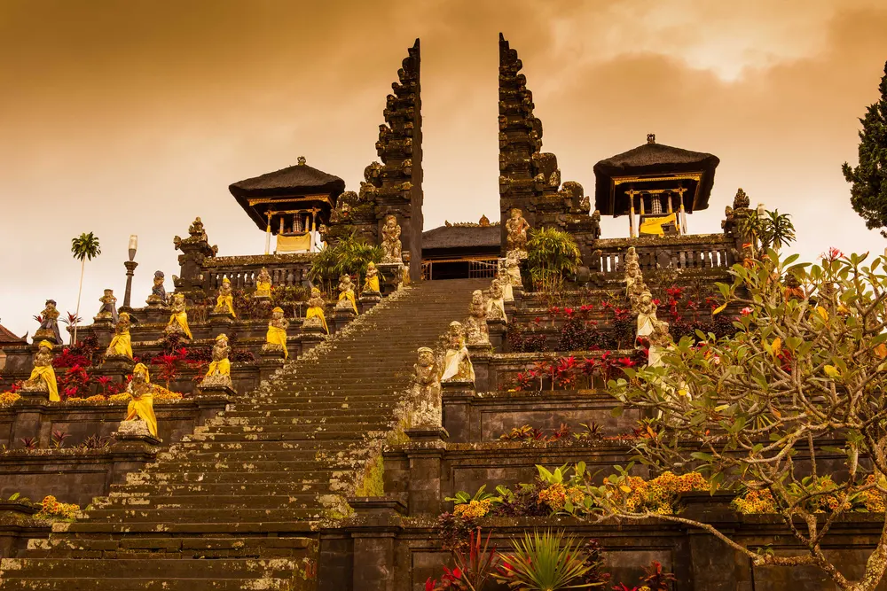 pura besakih bali