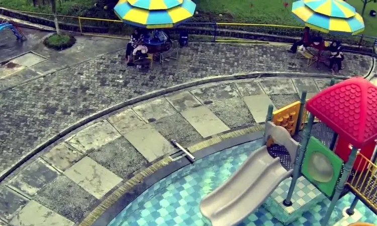 Kolam Renang Tirta Ria Tembelang Wonosobo