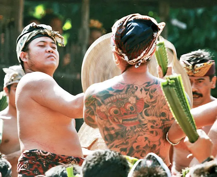 upacara adat mekare kare