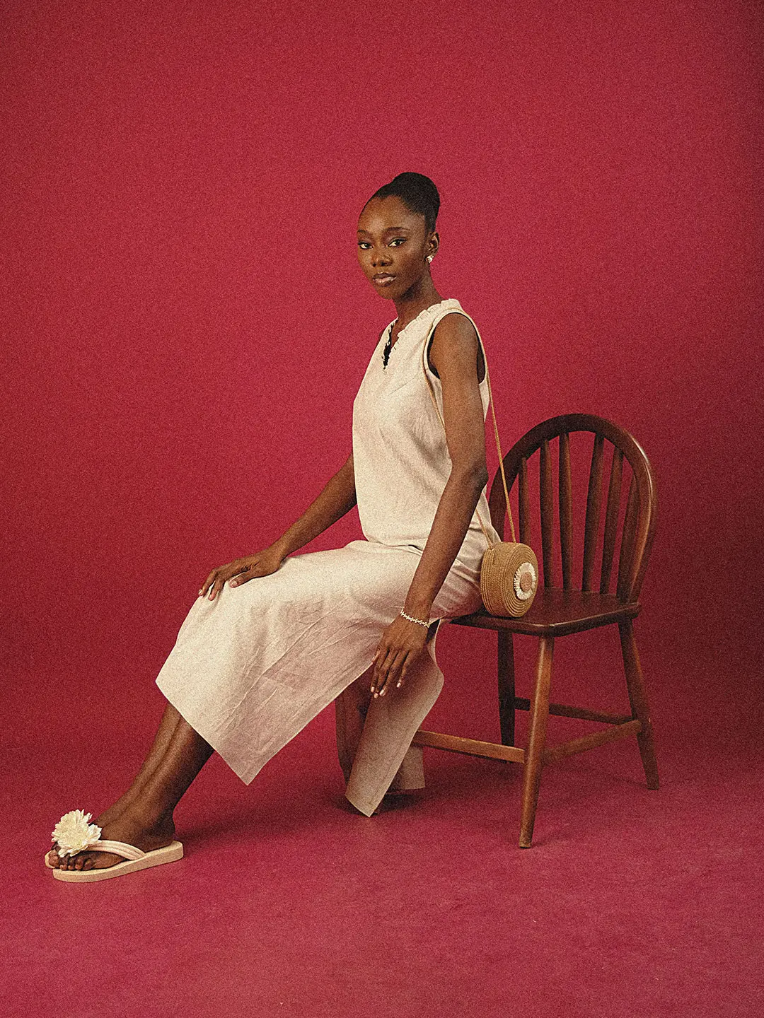 Loose armless gown - Image 4