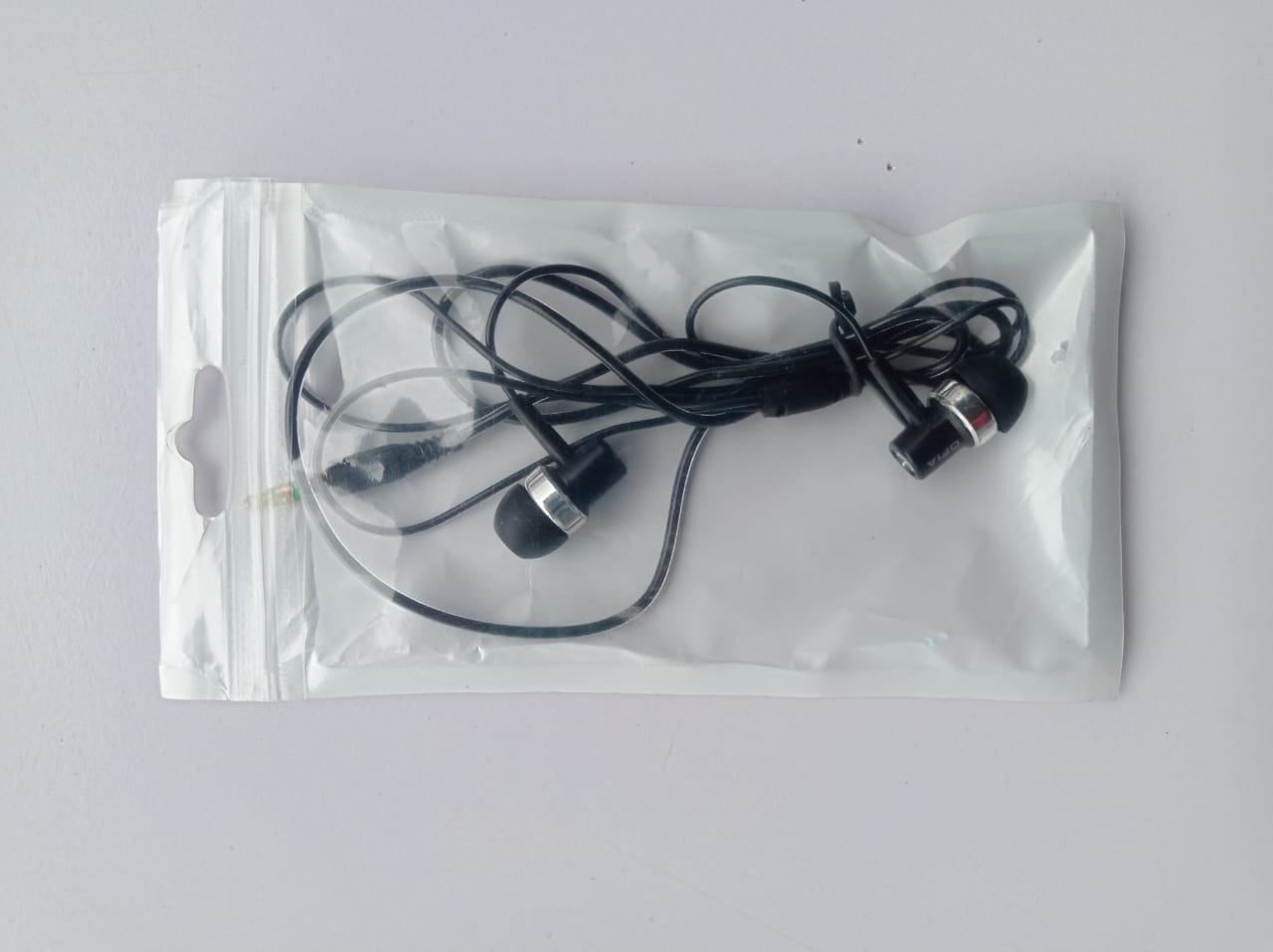 ofia earphones with budsimage