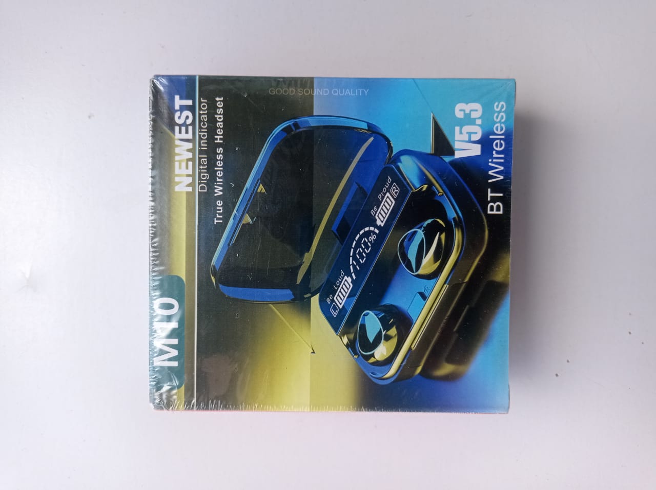 m10 pods bluetooth earbudsimage