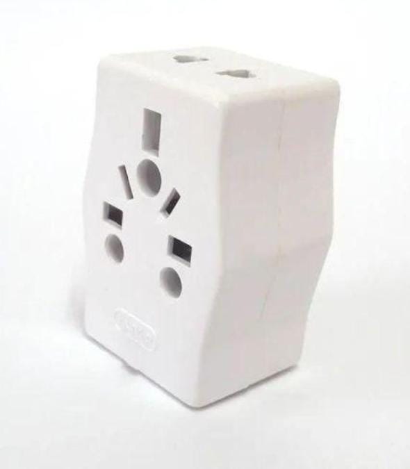 multi travellers adapter plugimage