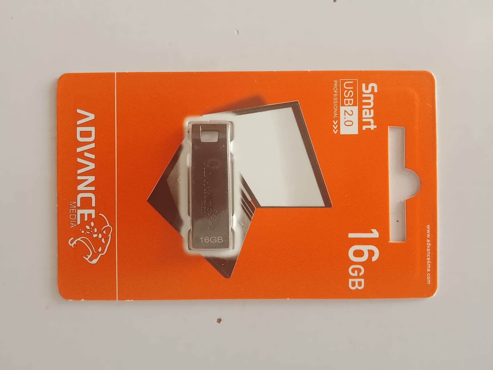 advance flash drive 16 gbimage