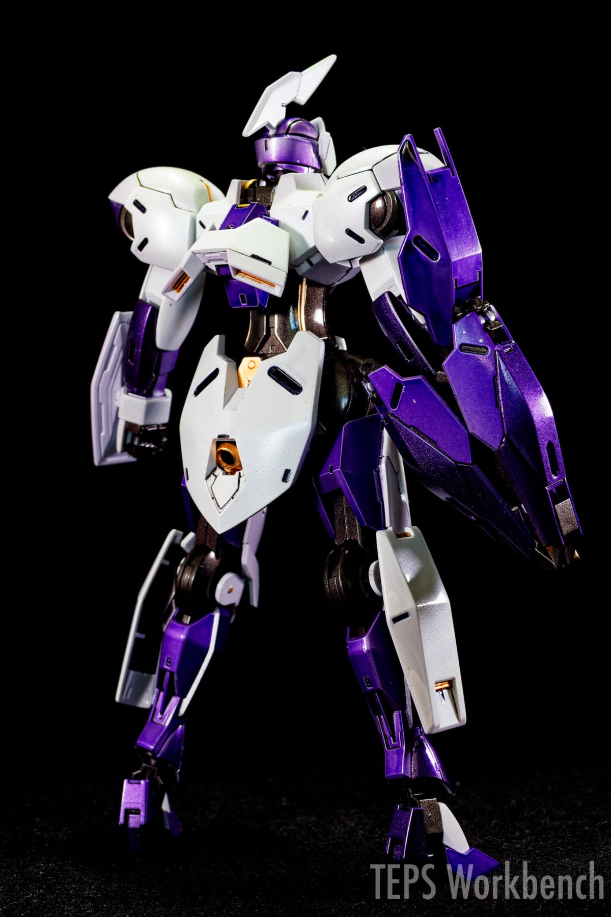HG 1/144 ミカエリス 製作記録｜白と紫を明暗2色で塗り分け