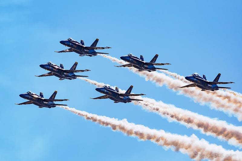 Delta Roll / U.S. Navy Blue Angels