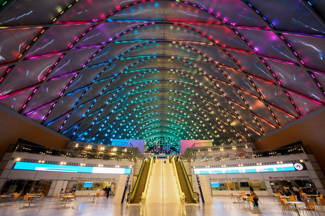 1st floor hall - Anaheim Regional Transportation Intermodal Center (ARTIC)