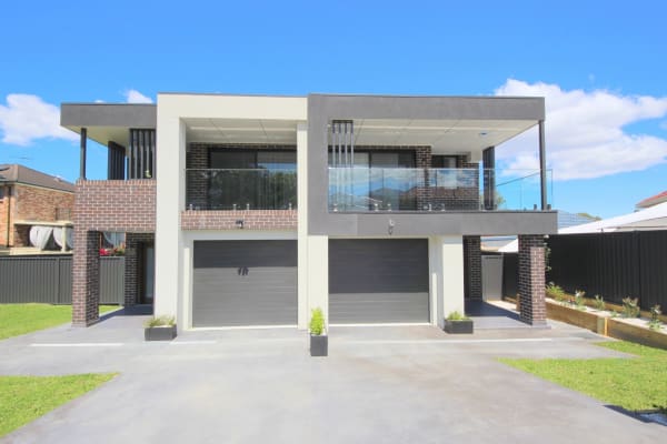 3A Collins Crescent