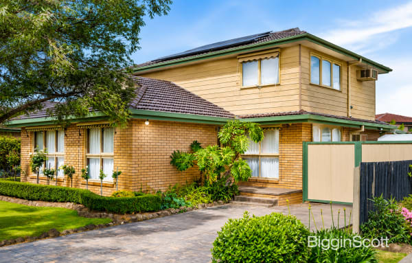 7 Carnoustie Court