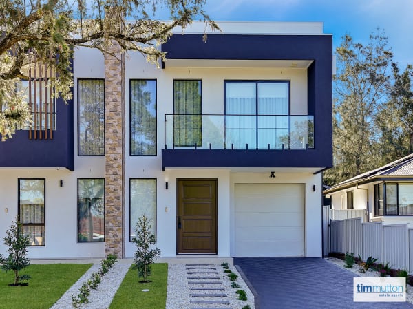 20A Mae Crescent