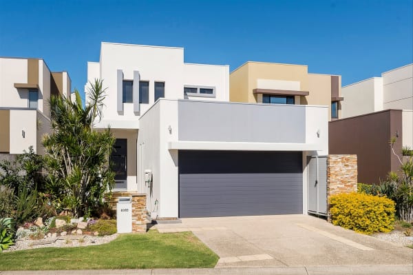 6065 Lugano Drive