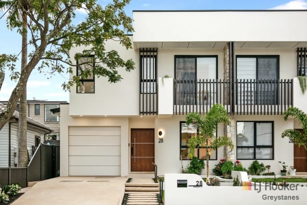 28 Hanbury St