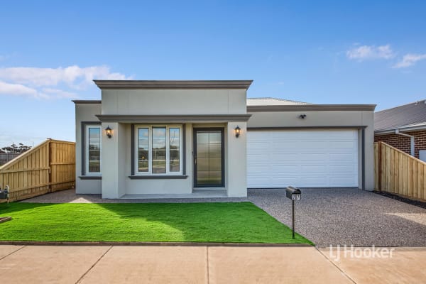 27 Rosedale Circuit
