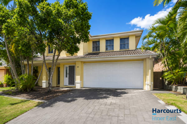 20/15 Abel Smith Crescent