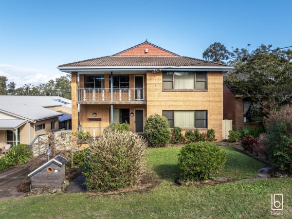 24 Diamond Head Drive