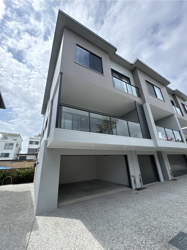 3/81 Minnie Street