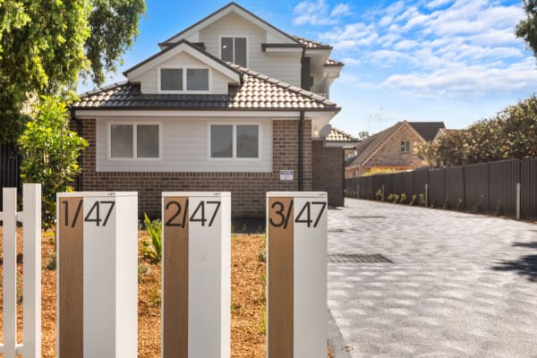 2/47 Lennox Street