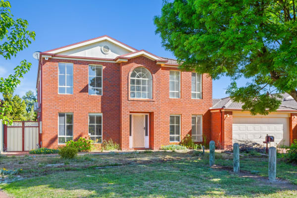 6 Beaumaris Way