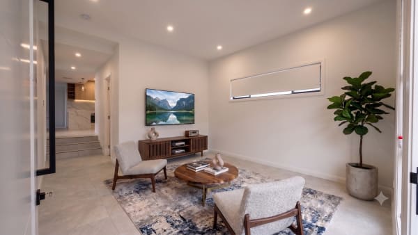 1B Bottlebrush Drive