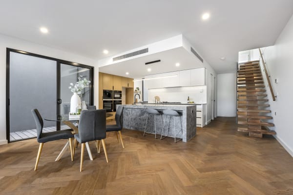 3/10 Breeze Street