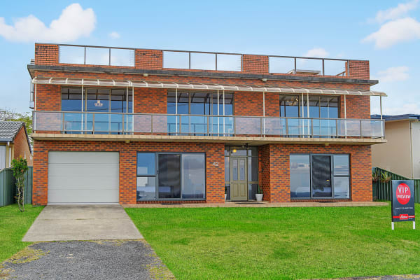42 Skyline Crescent