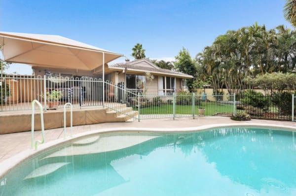 130 Benowa Road