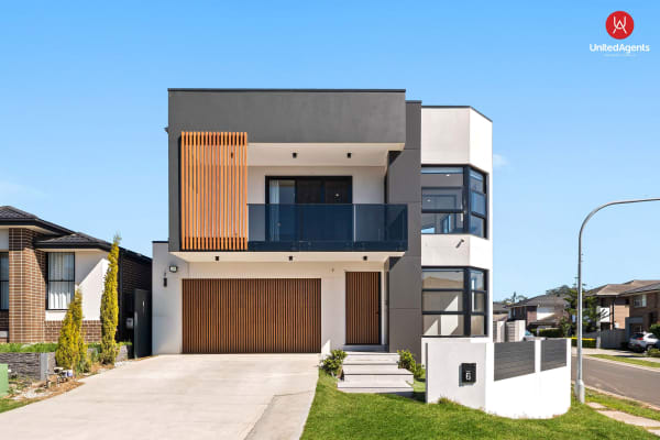 6 Arnott Avenue