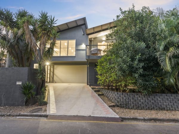 28 Churchill Street