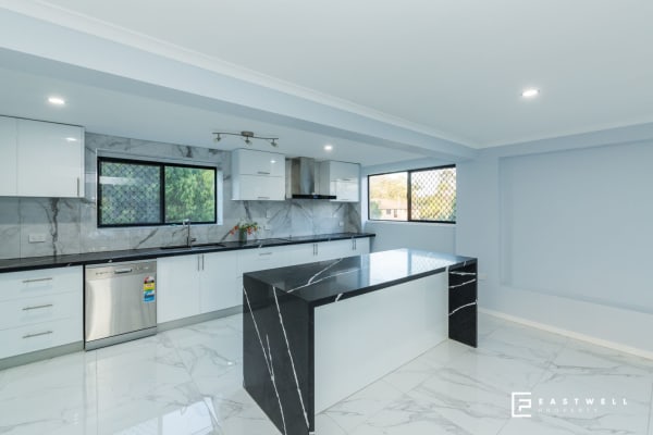 32 Samara St