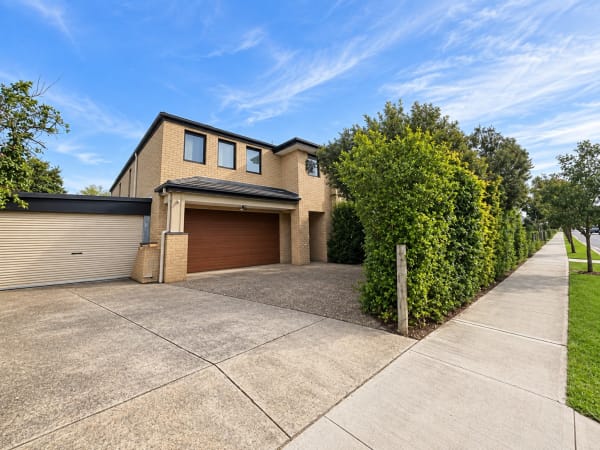 75 Westmeadows Lane