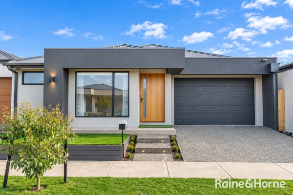 17 Kooyongkoot Drive