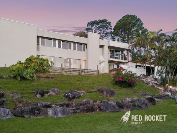 4 Hooker Street