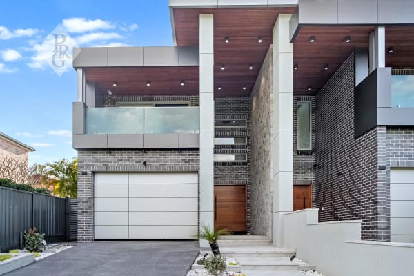 82 Centaur Street