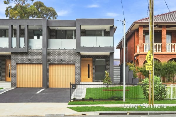 15 Freda Street