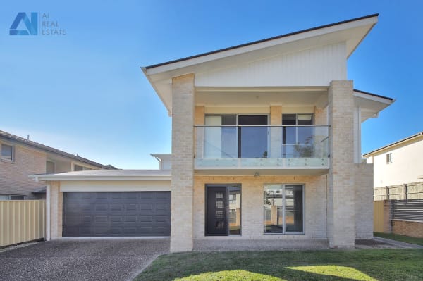 11 Mizen Place