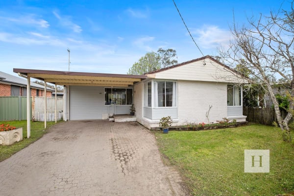 401 Tuggerawong Rd
