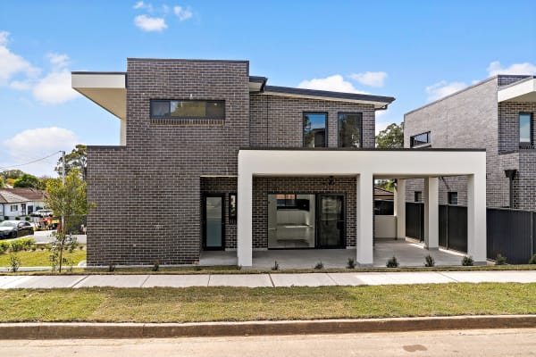 92 Hampden Road