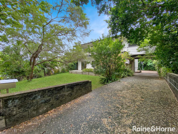 11 Depper Street