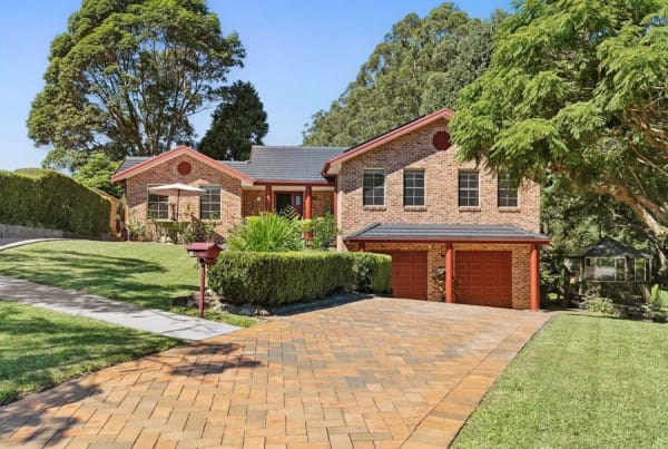 5 The Eagles Place