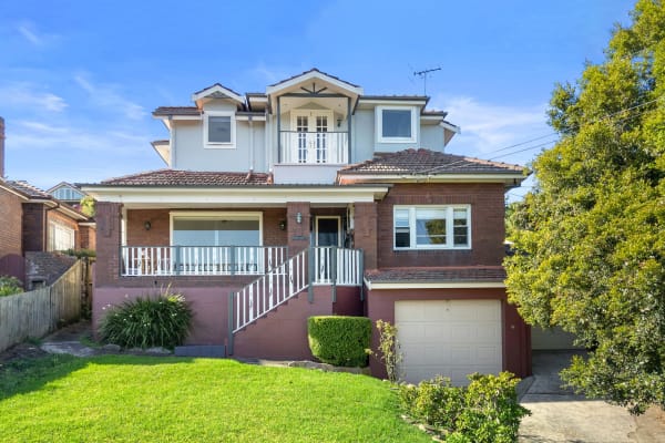14 Sixth Avenue