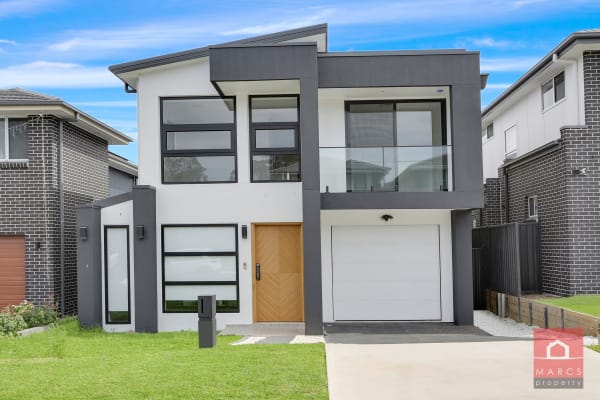 10 Pettitt Street