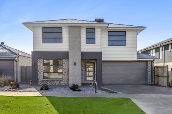 76 Pearlrock Drive