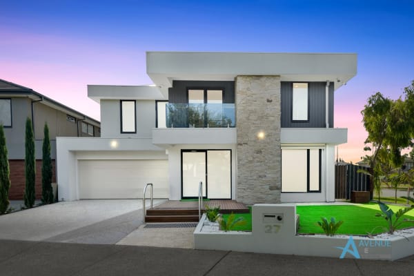 27 Woodlea Boulevard