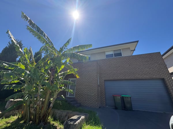 3 Betts Place